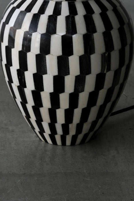 VINTAGE BLACK AND WHITE DESK LAMP<BR><BR>SOLD OUT