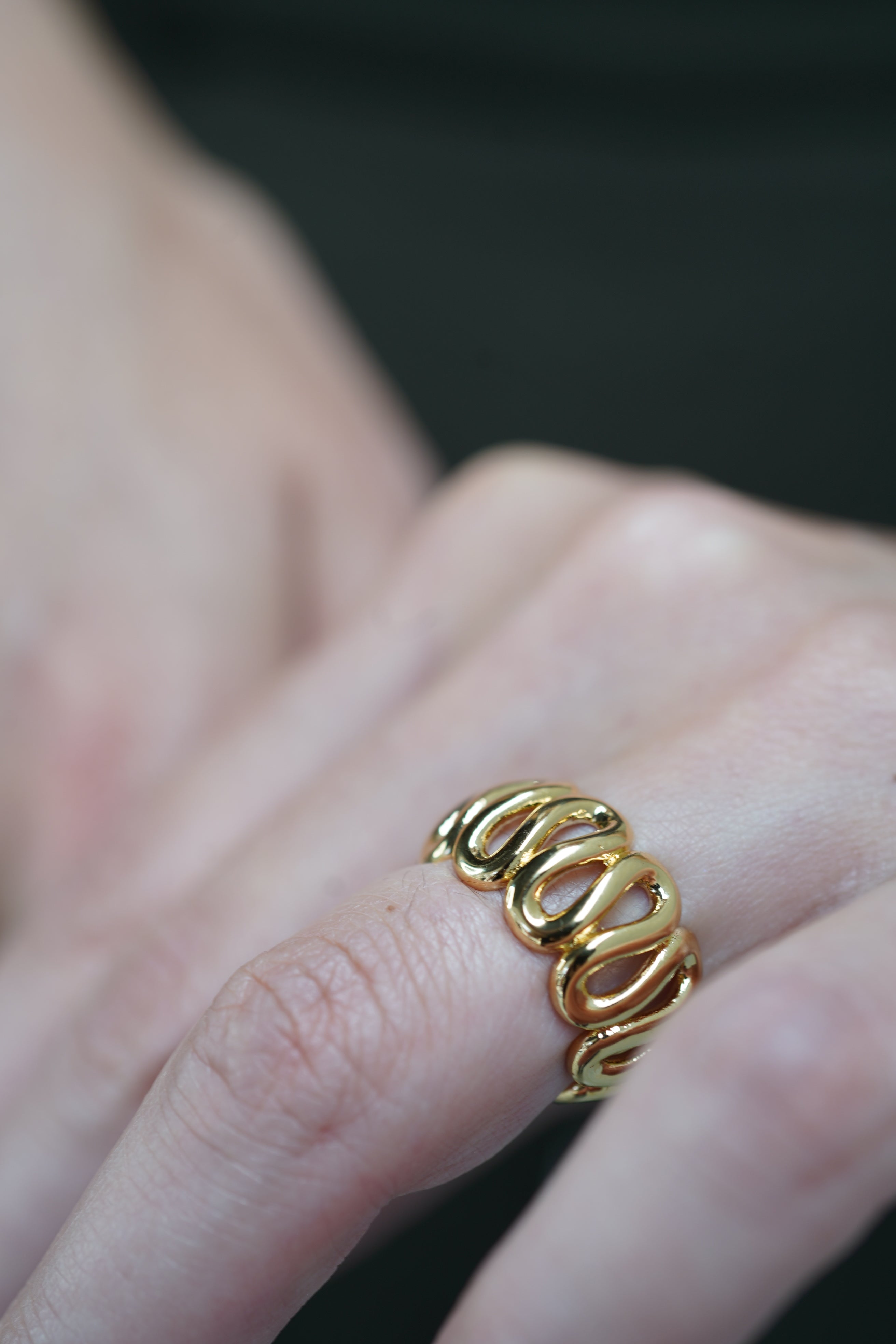 SAPIR BACHAR GOLD SWIRL RING – PORT