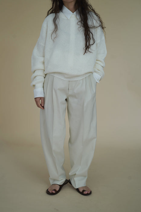 CRISTASEYA<br>WASHI PAPRE DROPSHOULDER CROPPED SWEATER<br>in WHITE