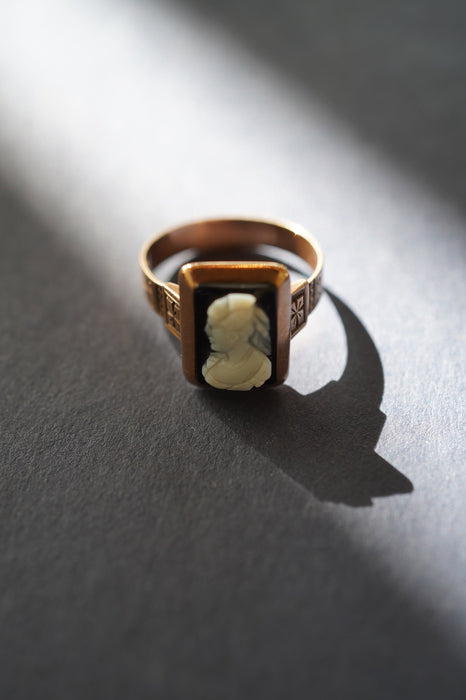 ANTIQUE<BR>ONYX CAMEO RING <BR> <BR> SOLD OUT