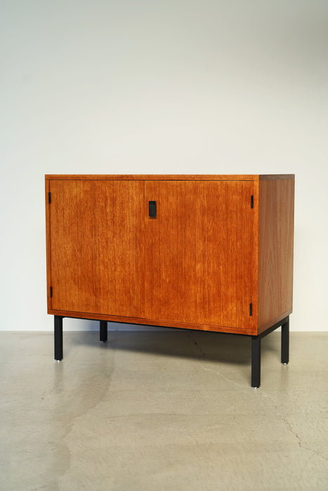 ANTOINE PHILIPPON & JACQUELINE LECOQ<BR>CABINET<BR><BR>SOLD OUT