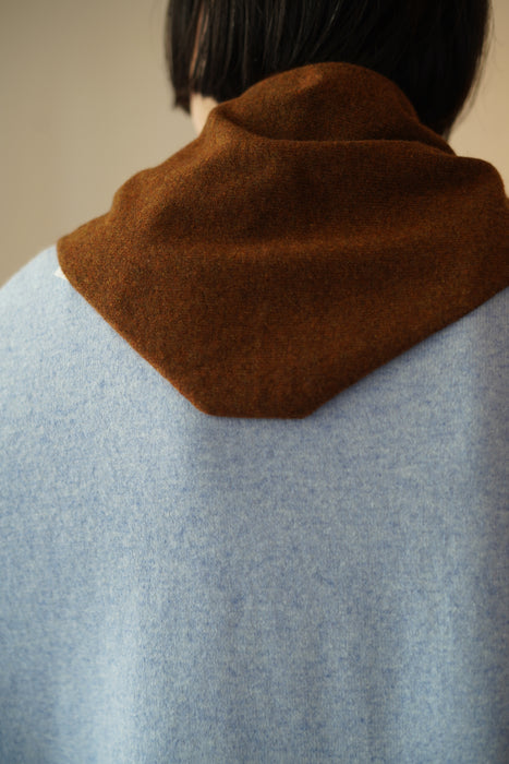 EXTREME CASHMERE<br>n°35 bandana<br>in RUST <br><br>SOLD OUT