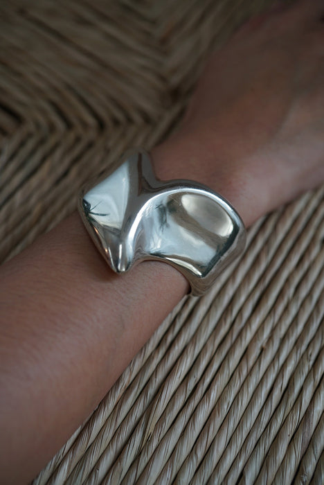 VINTAGE TIFFANY & CO. by ELSA PERETTI <BR>LARGE WING CUFF <br><br>SOLD OUT