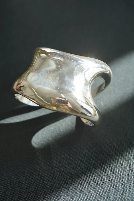 VINTAGE TIFFANY & CO. by ELSA PERETTI <BR> SIDE OPEN CUFF<BR><BR>SOLD OUT