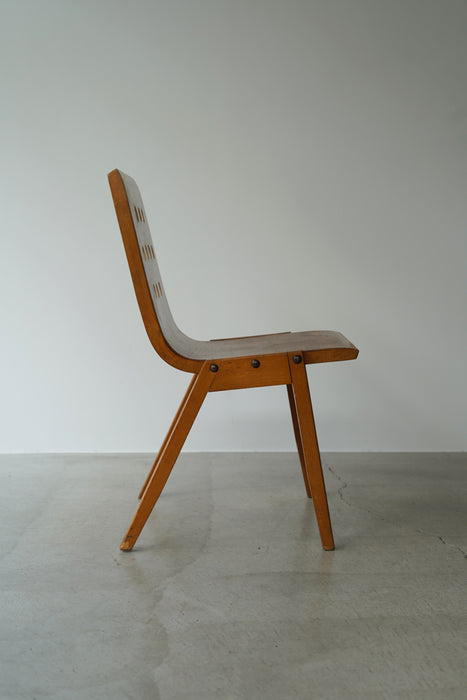 ROLAND RAINER<BR>STACKING CHAIR<BR><BR>SOLD OUT