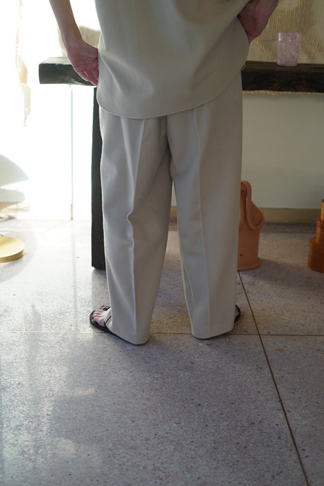 pelleq<br>double tuck trousers<br>in OATS