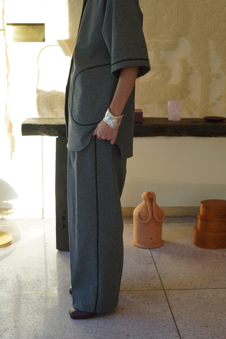 pelleq<br>double tuck trousers<br>in GRAY <BR><BR>SOLD OUT