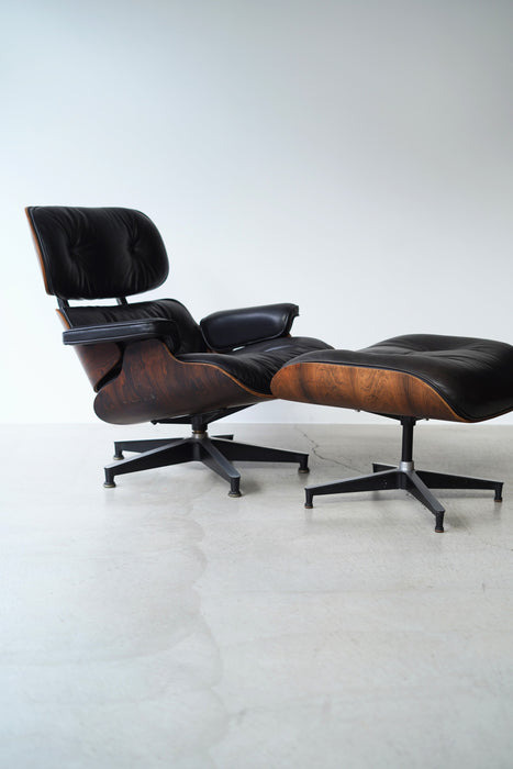 CHARLES & RAY EAMES<BR><BR> LOUNGE CHAIR & OTTOMAN<BR><BR>SOLD OUT