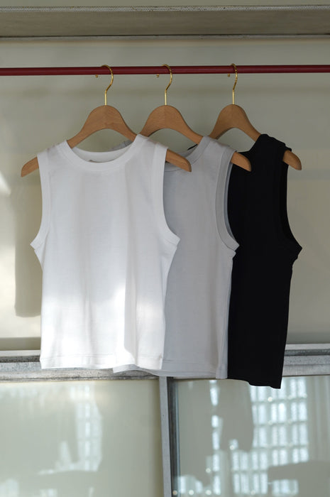 pelleq<br>standard sleeveless T