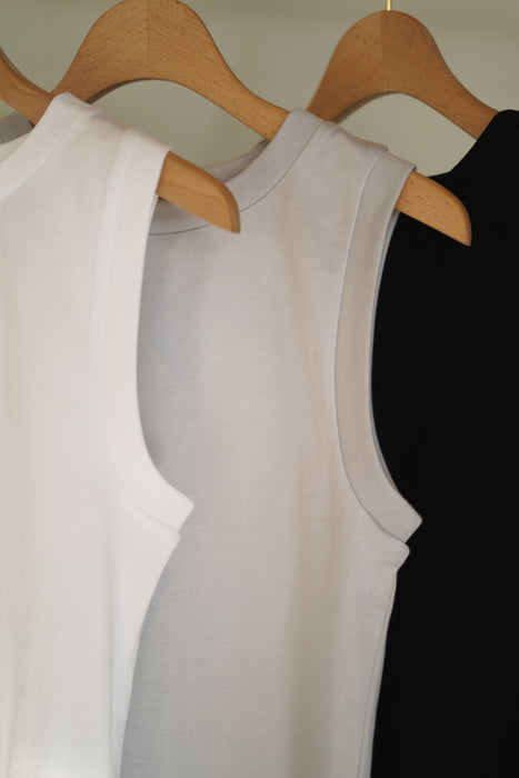 pelleq<br>standard sleeveless T