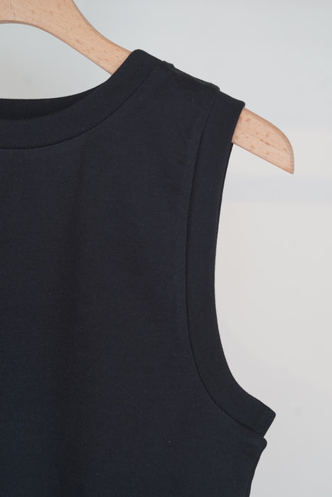 pelleq<br>standard sleeveless T