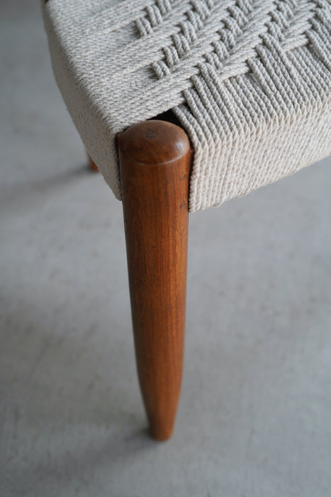 PIERRE JEANNERET<BR>PJ-SI-66-A<BR>TRIPOD STOOL