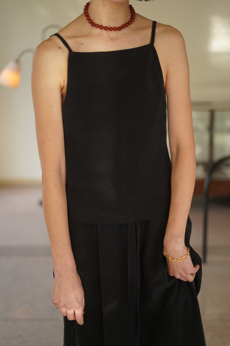 pelleq<br>black camisole