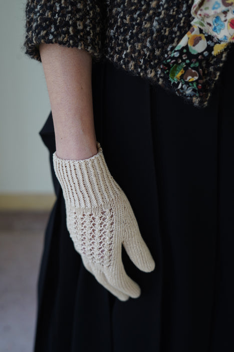 ANTIQUE<BR>CROCHET GLOVES