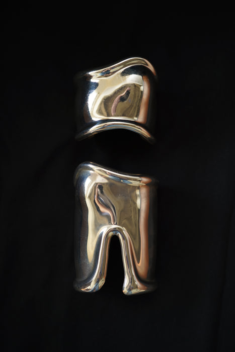 1978s<BR> TIFFANY & CO. by ELSA PERETTI <BR>MEDIUM BONE CUFF<BR> <BR> SOLD OUT