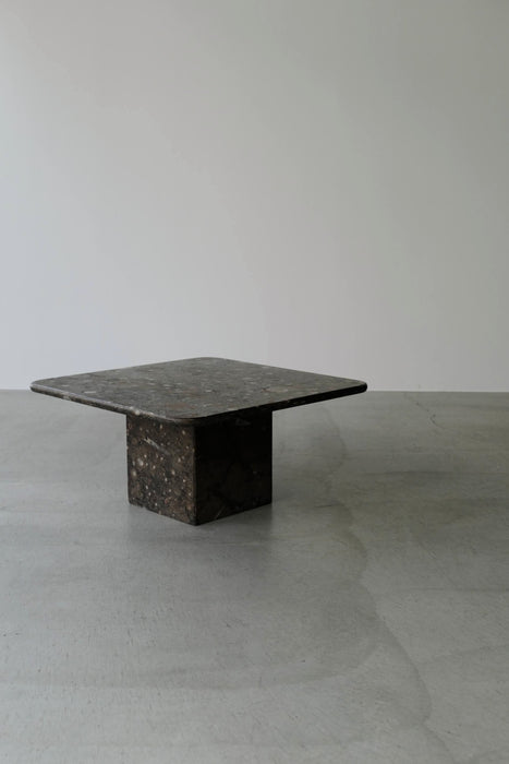 FOSSIL STONE SIDE TABLE<BR><BR>SOLD OUT