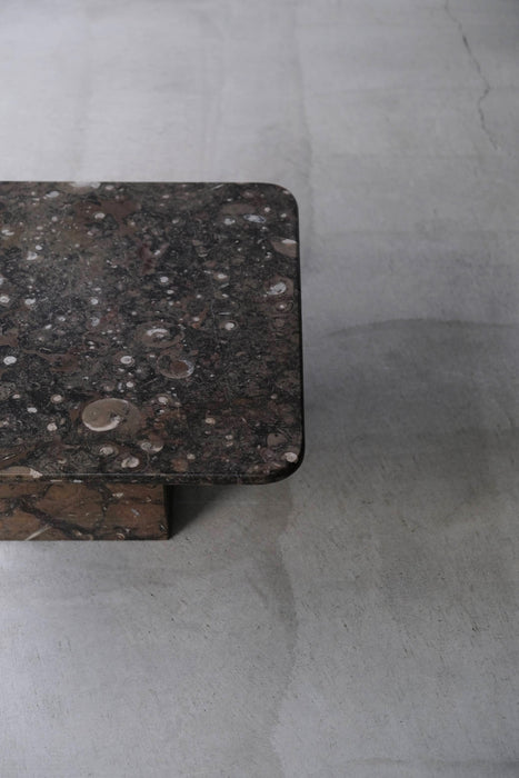 FOSSIL STONE SIDE TABLE<BR><BR>SOLD OUT