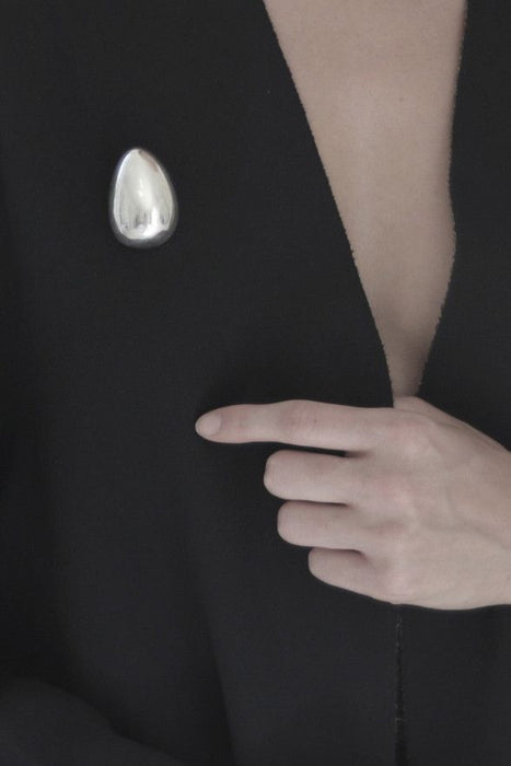 SOPHIE BUHAI<br>EGG BROOCH <br> <br>SOLD OUT